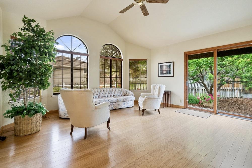 105 Louise Circle