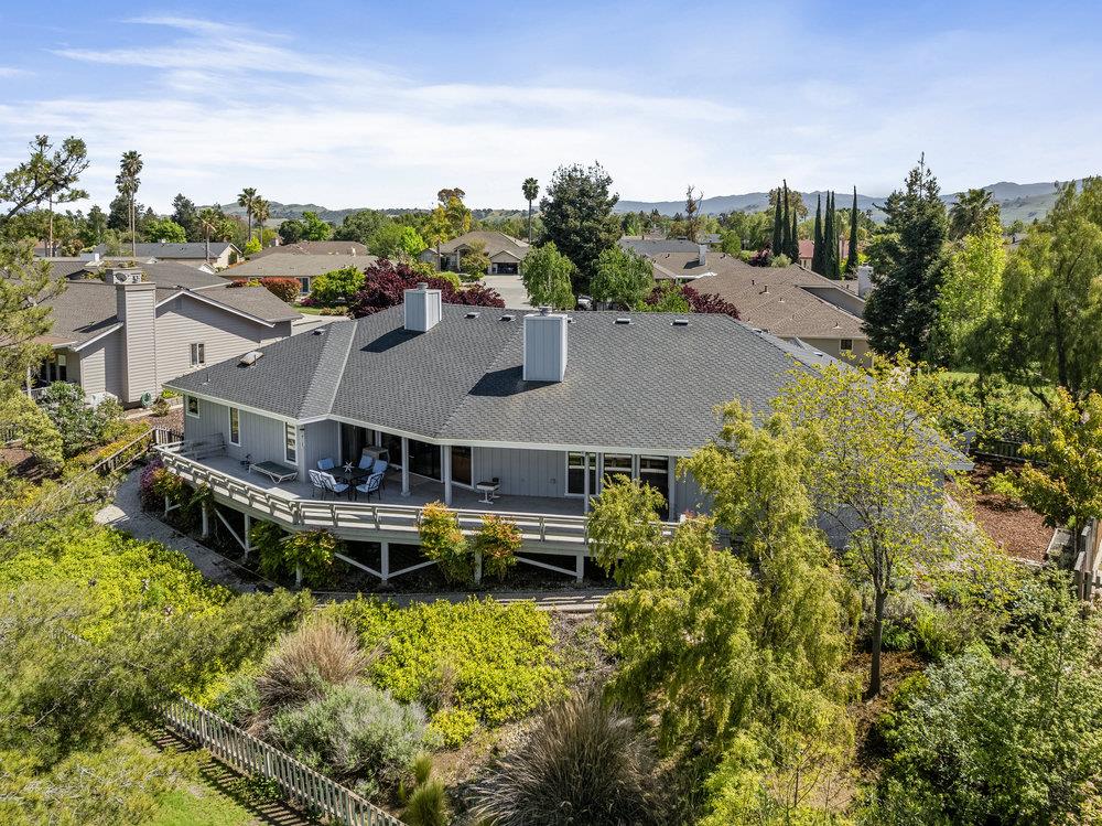 105 Louise Circle