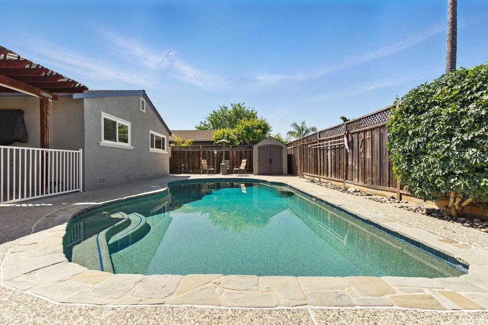 467 Safari DR