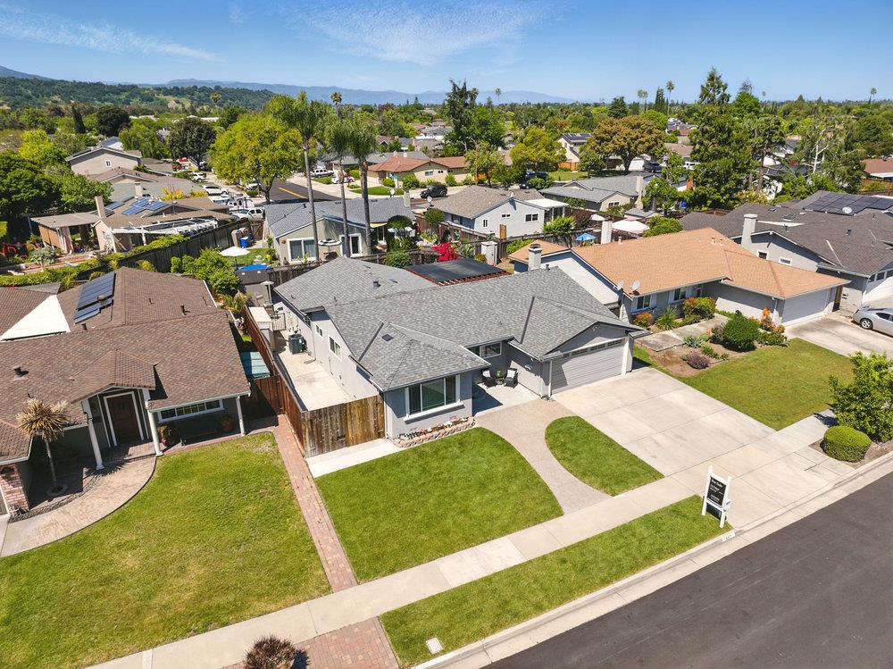 467 Safari DR