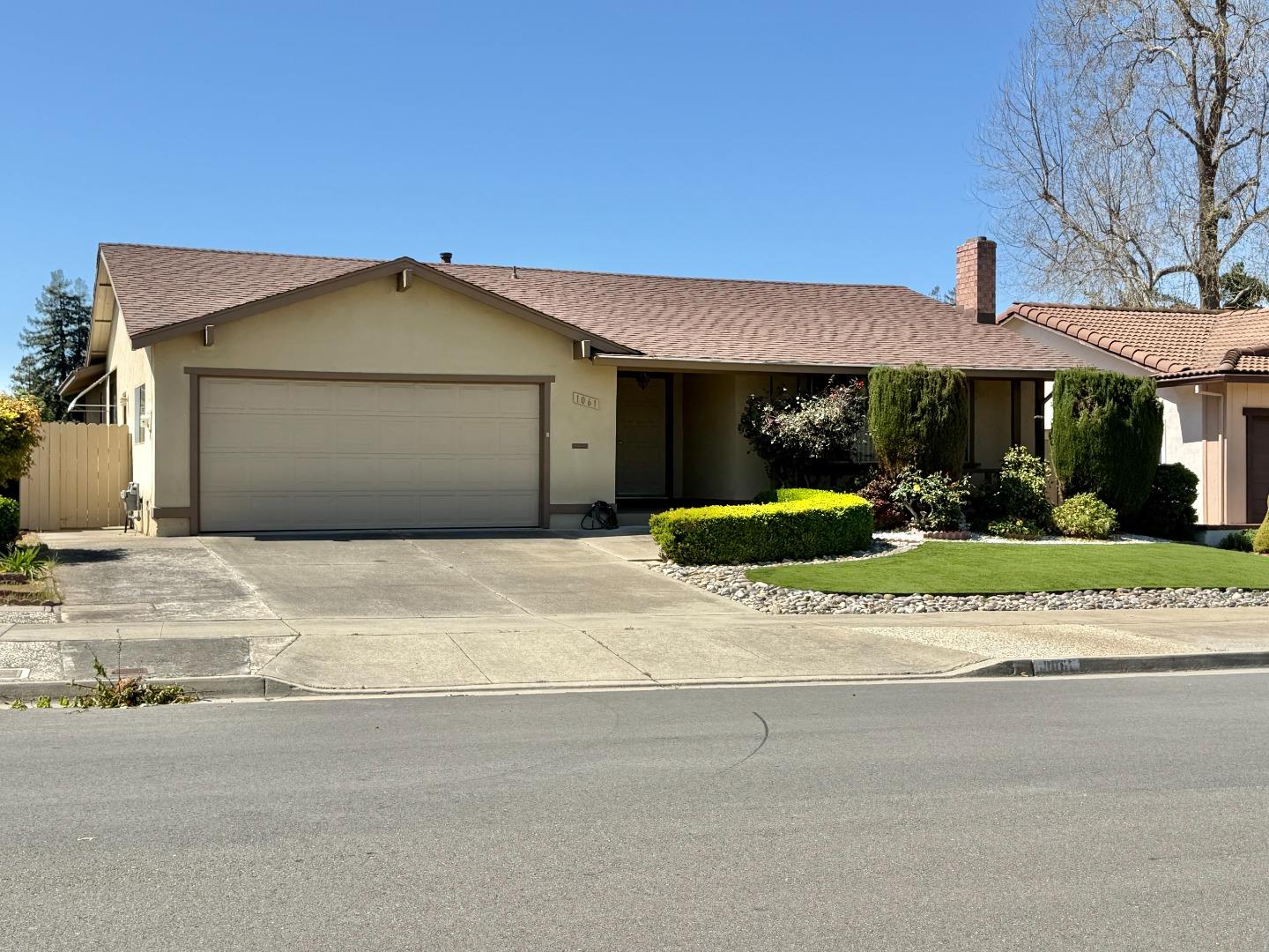 1061 Fairbrook Court