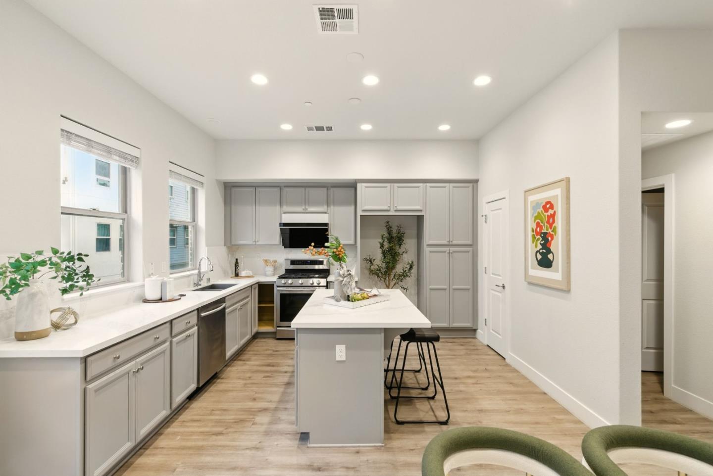 1719 Houret Court