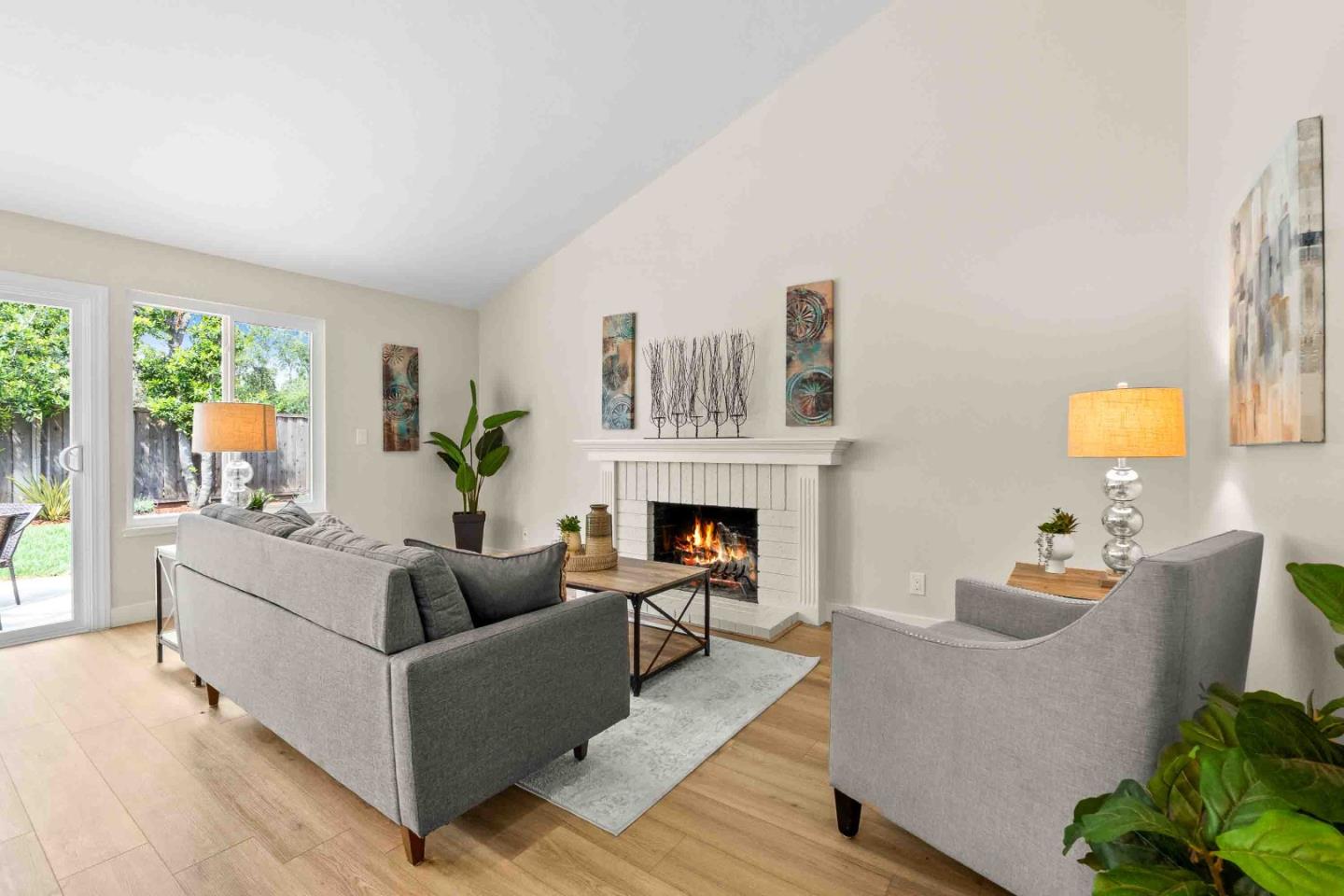3785 Wellington Square