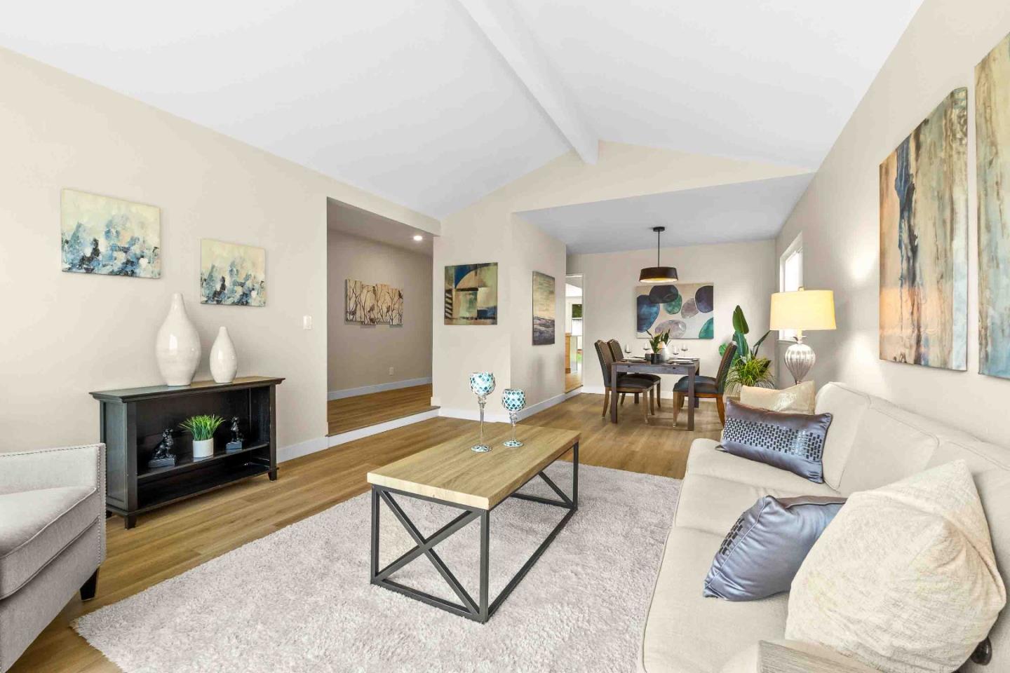 3785 Wellington Square