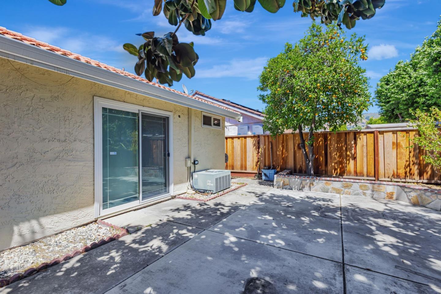 2542 Buckhill Court