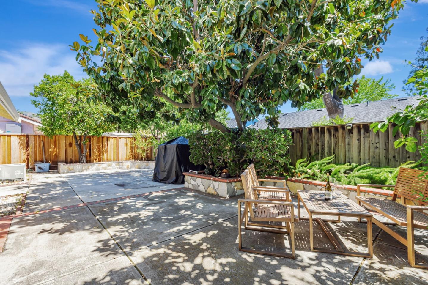 2542 Buckhill Court