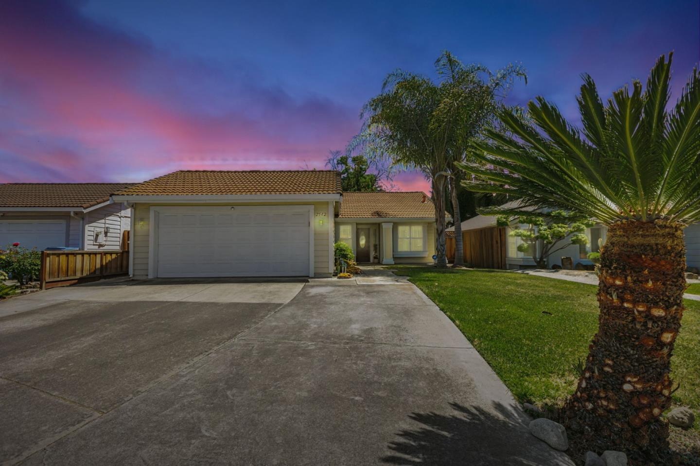2542 Buckhill Court