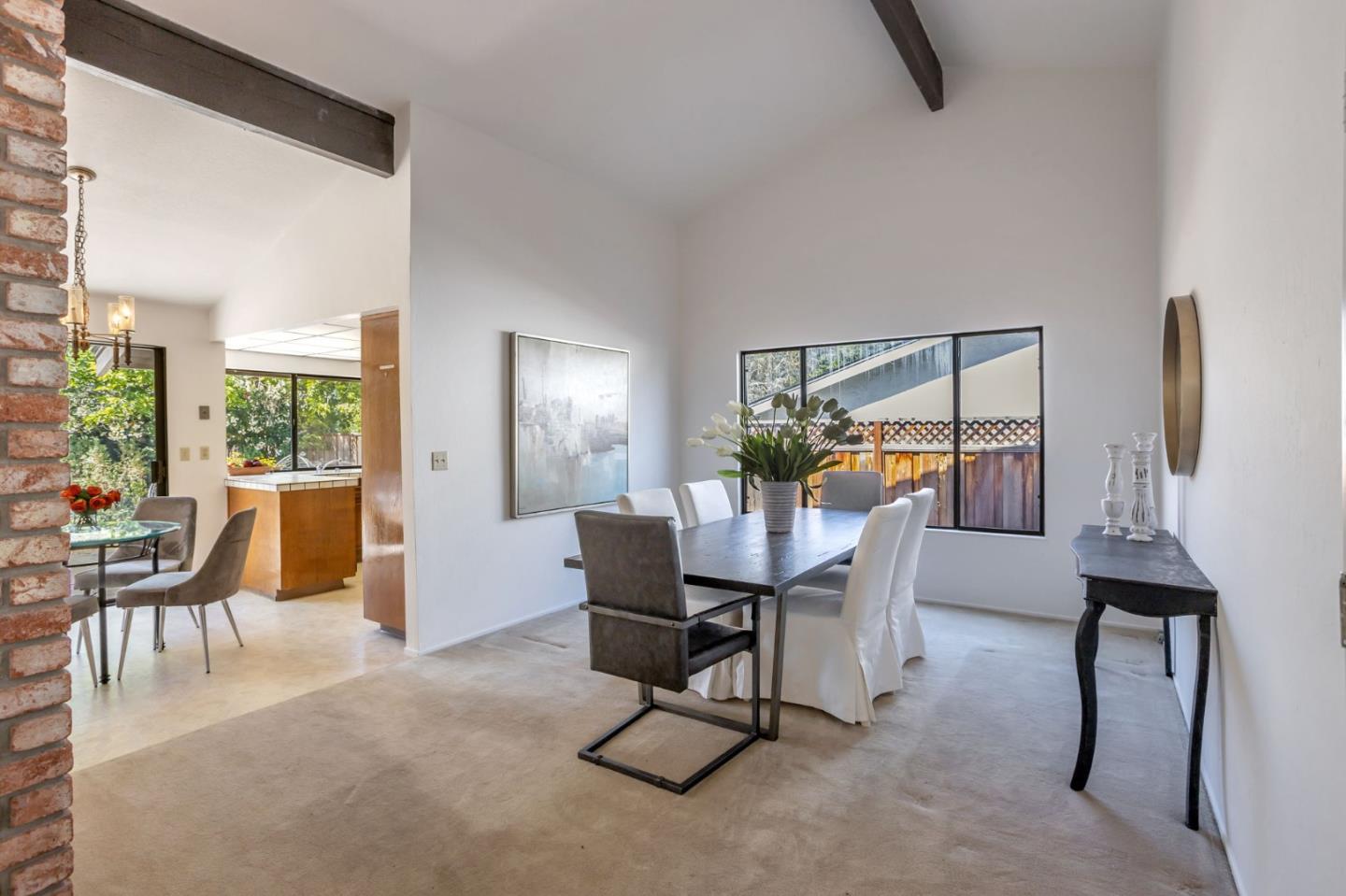 748 Casterwood Court