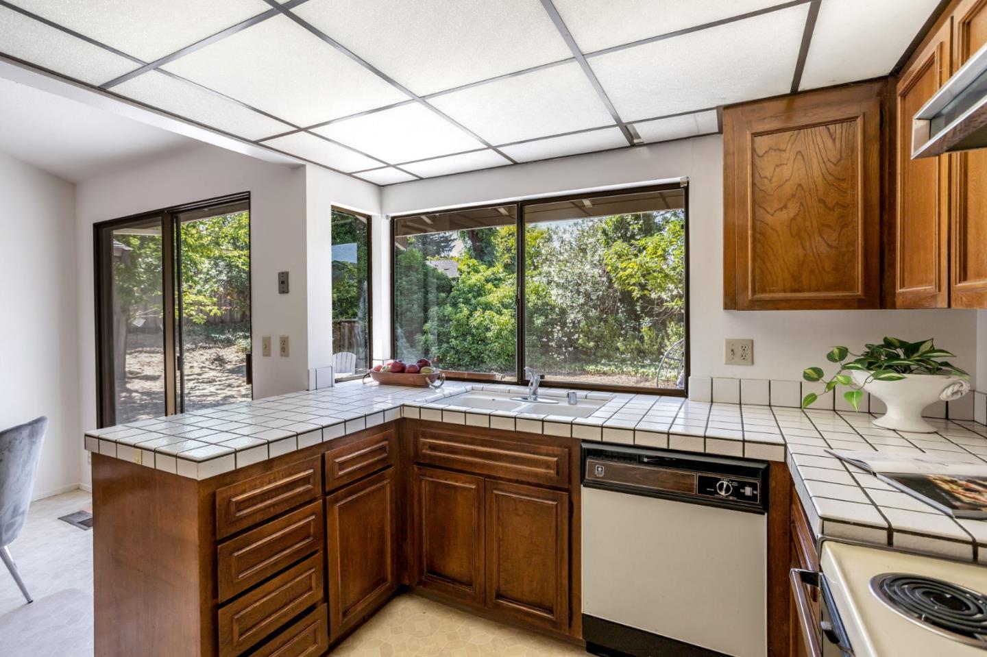 748 Casterwood Court