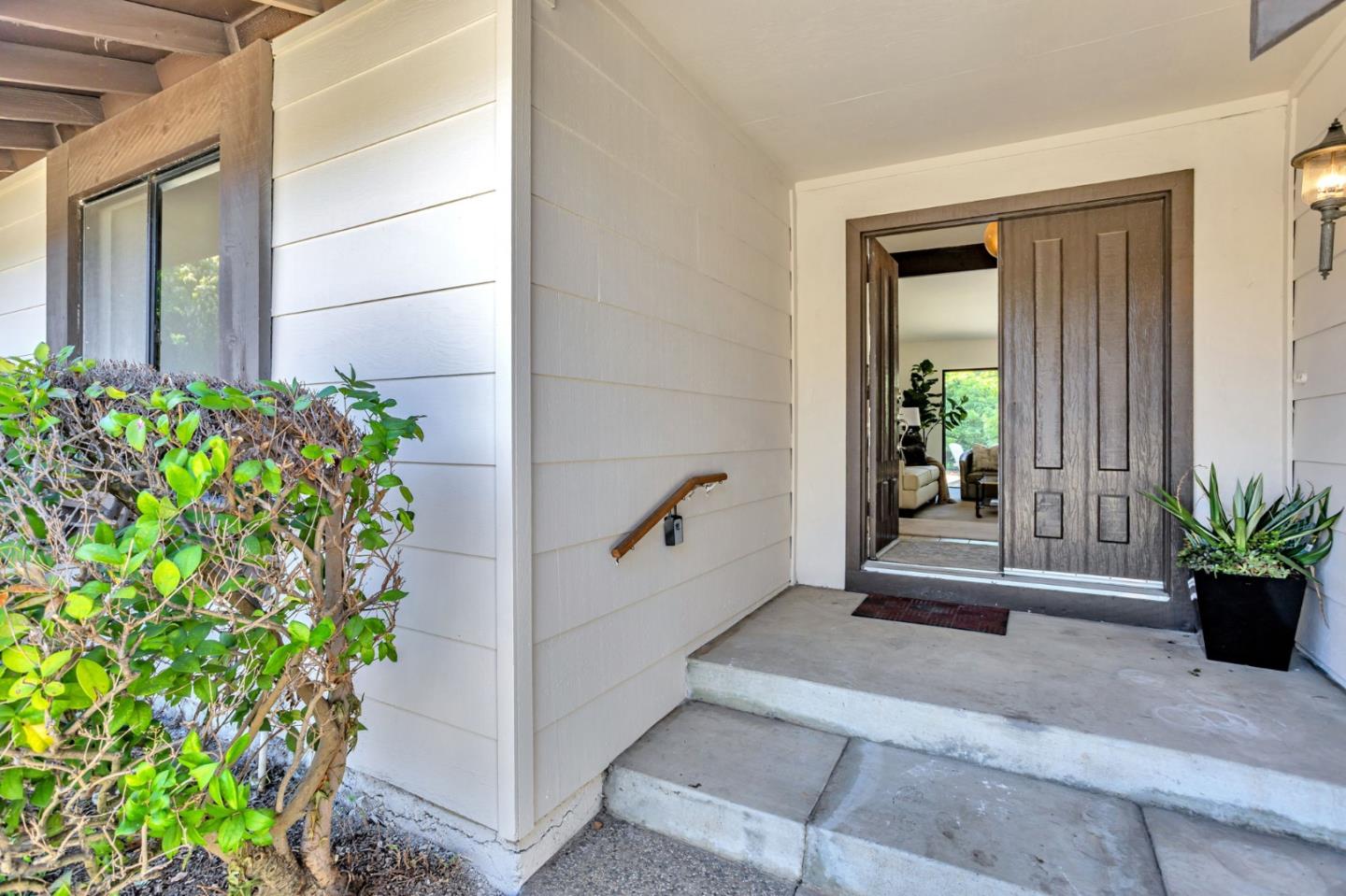 748 Casterwood Court