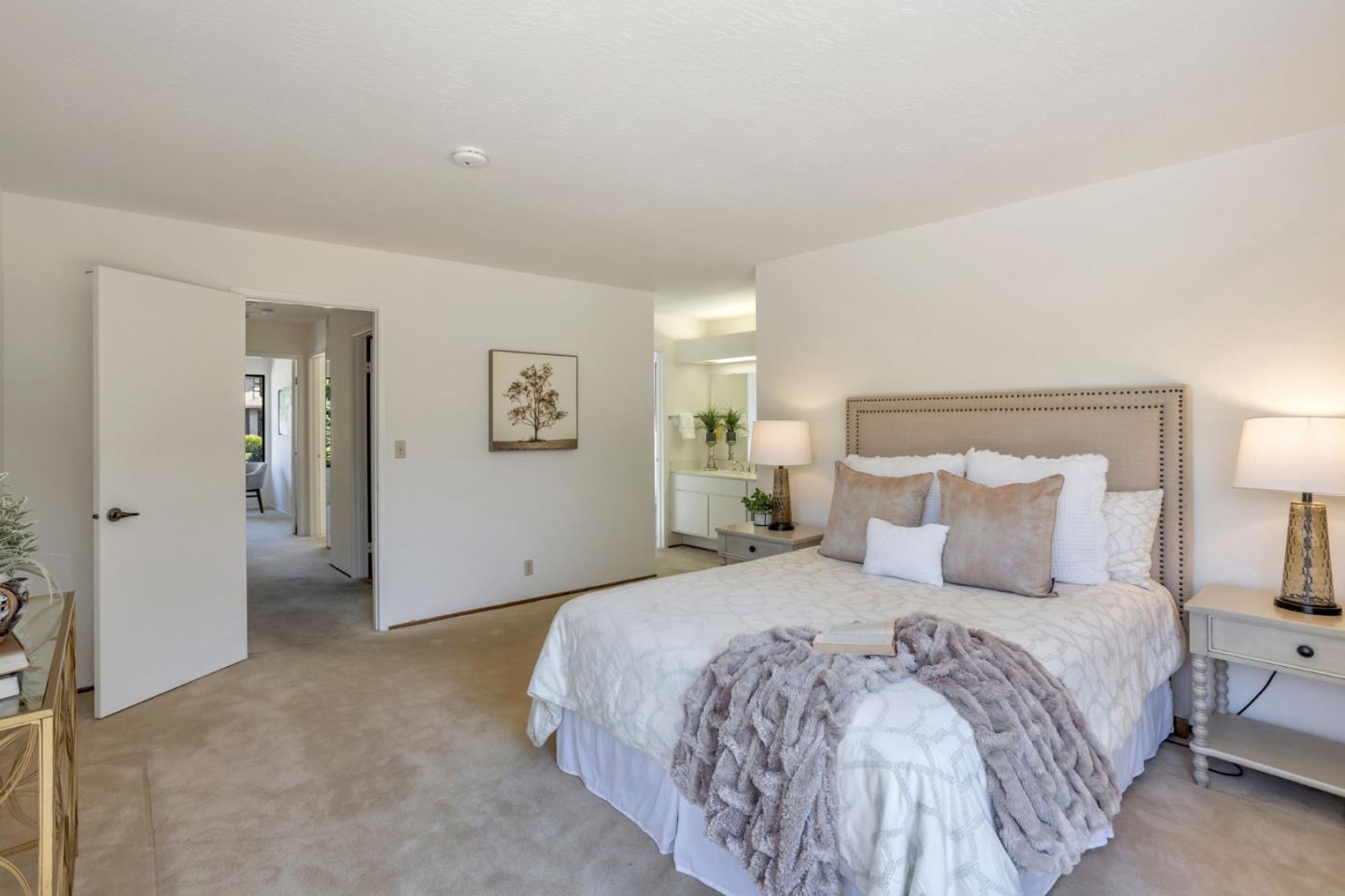 748 Casterwood Court