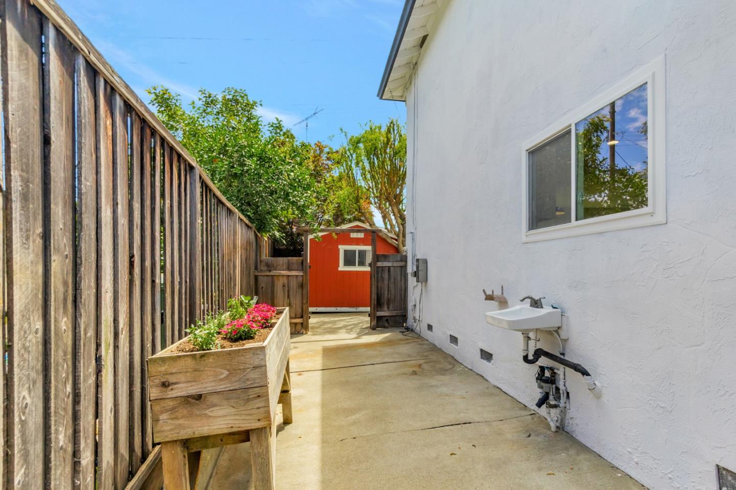 4765 Corrales Drive