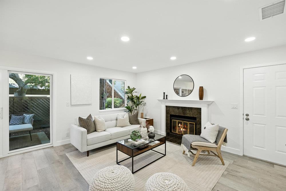 1907 La Terrace Circle