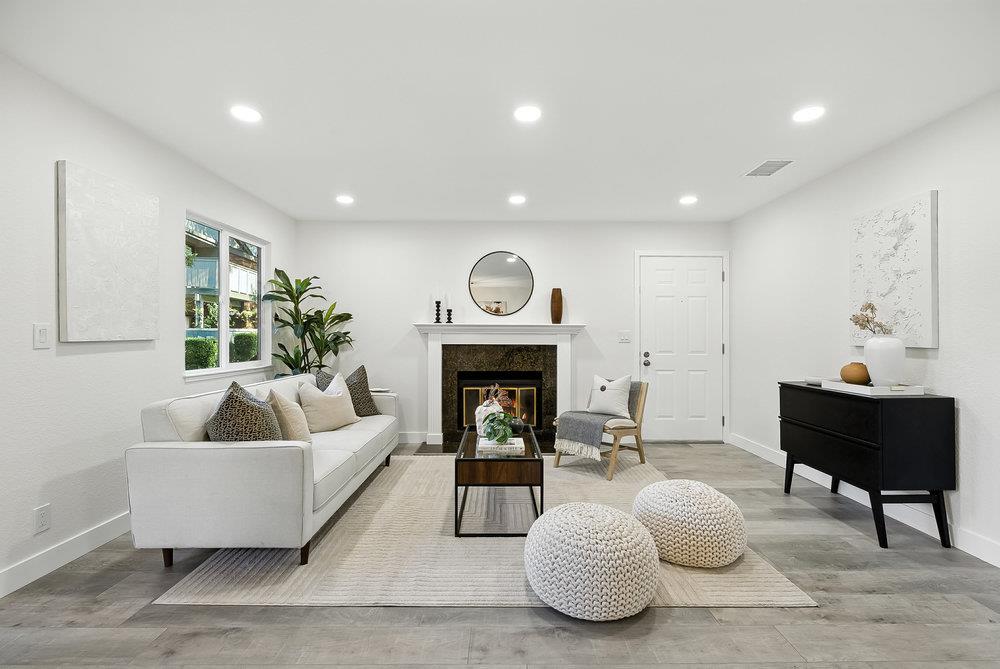 1907 La Terrace Circle
