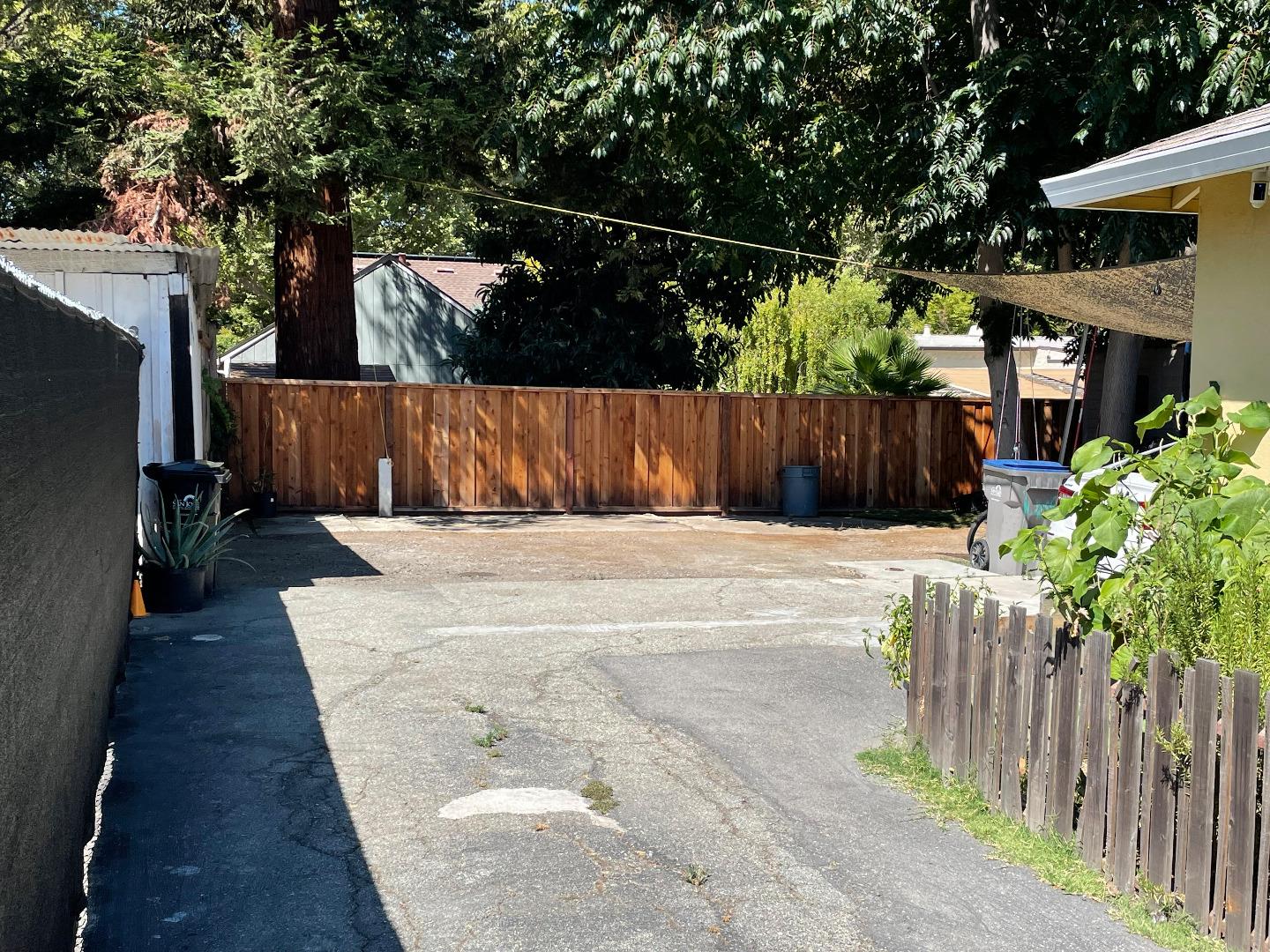 1085 North 4th Street