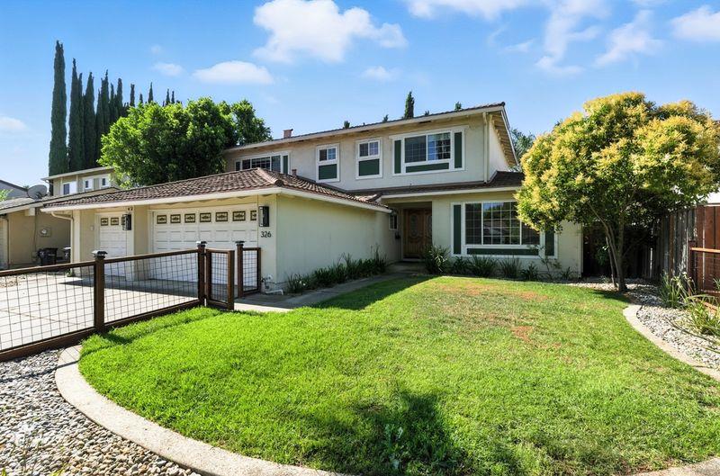 326 El Molino Way