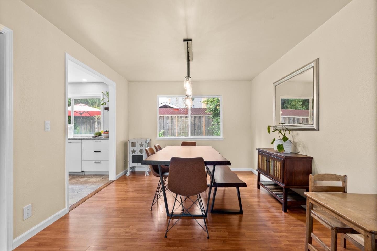 326 El Molino Way