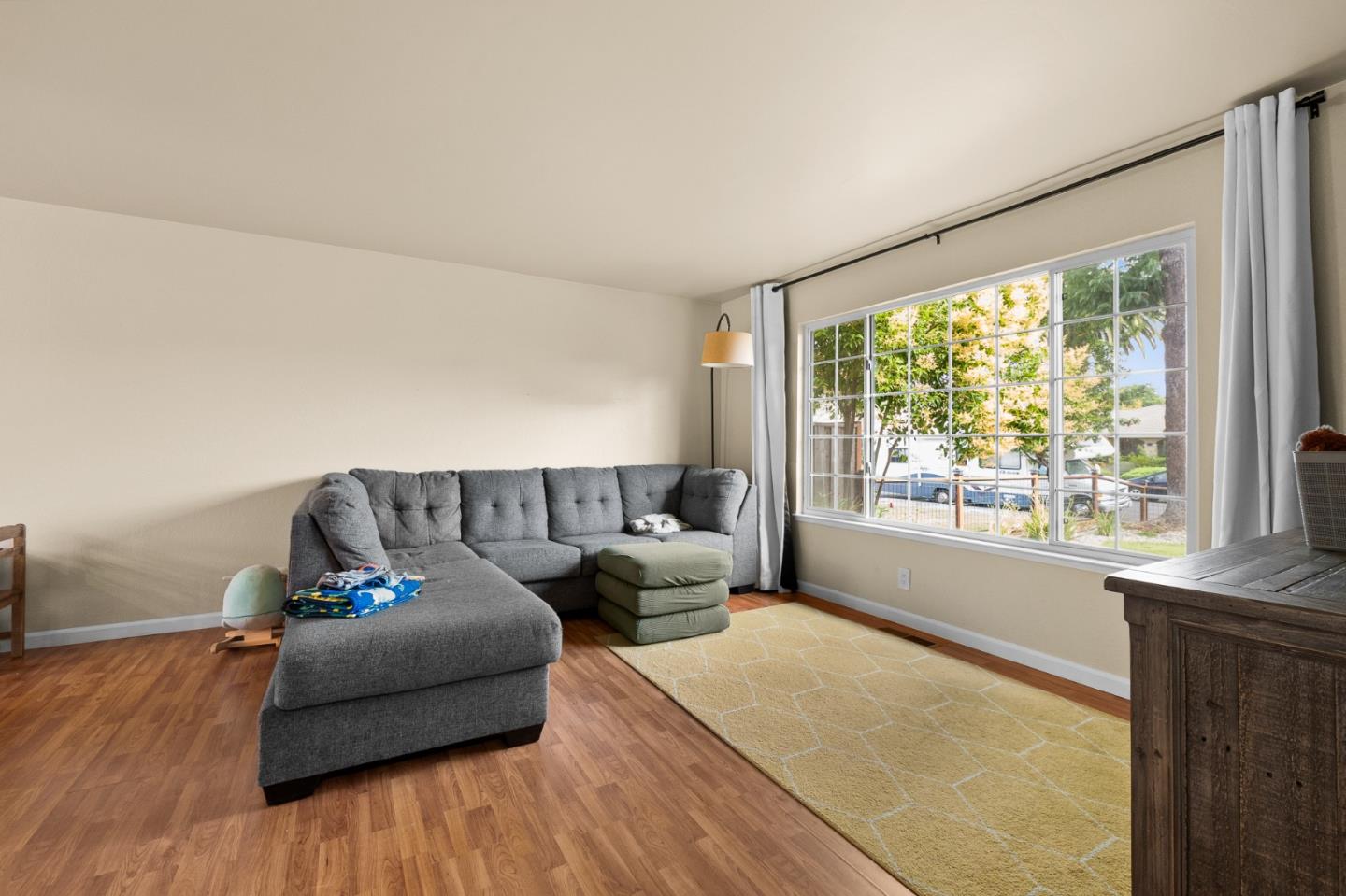 326 El Molino Way