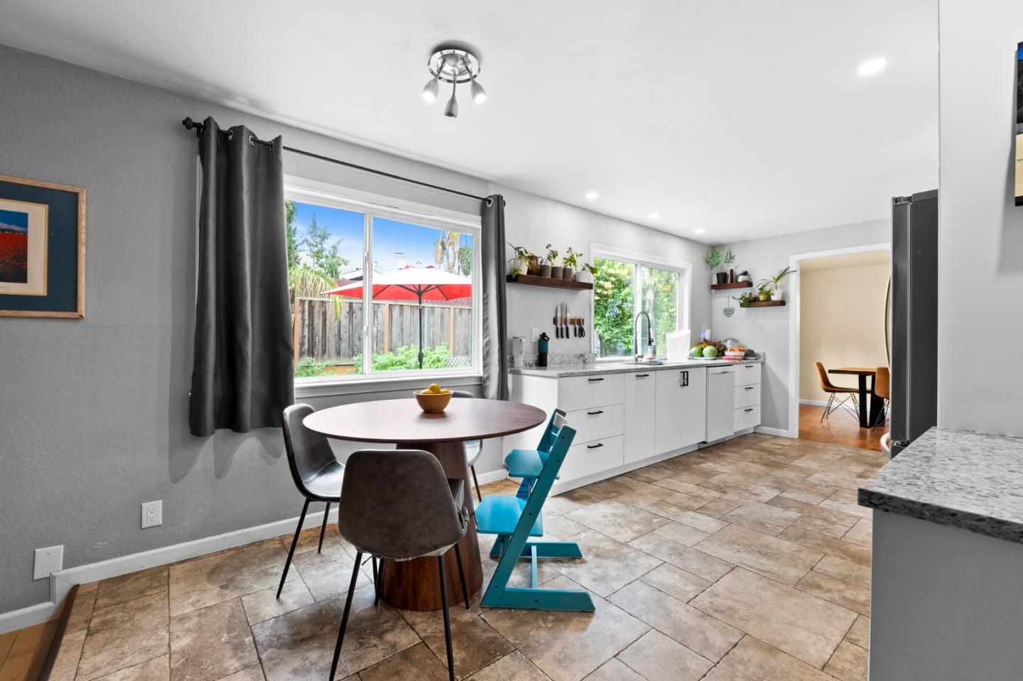 326 El Molino Way