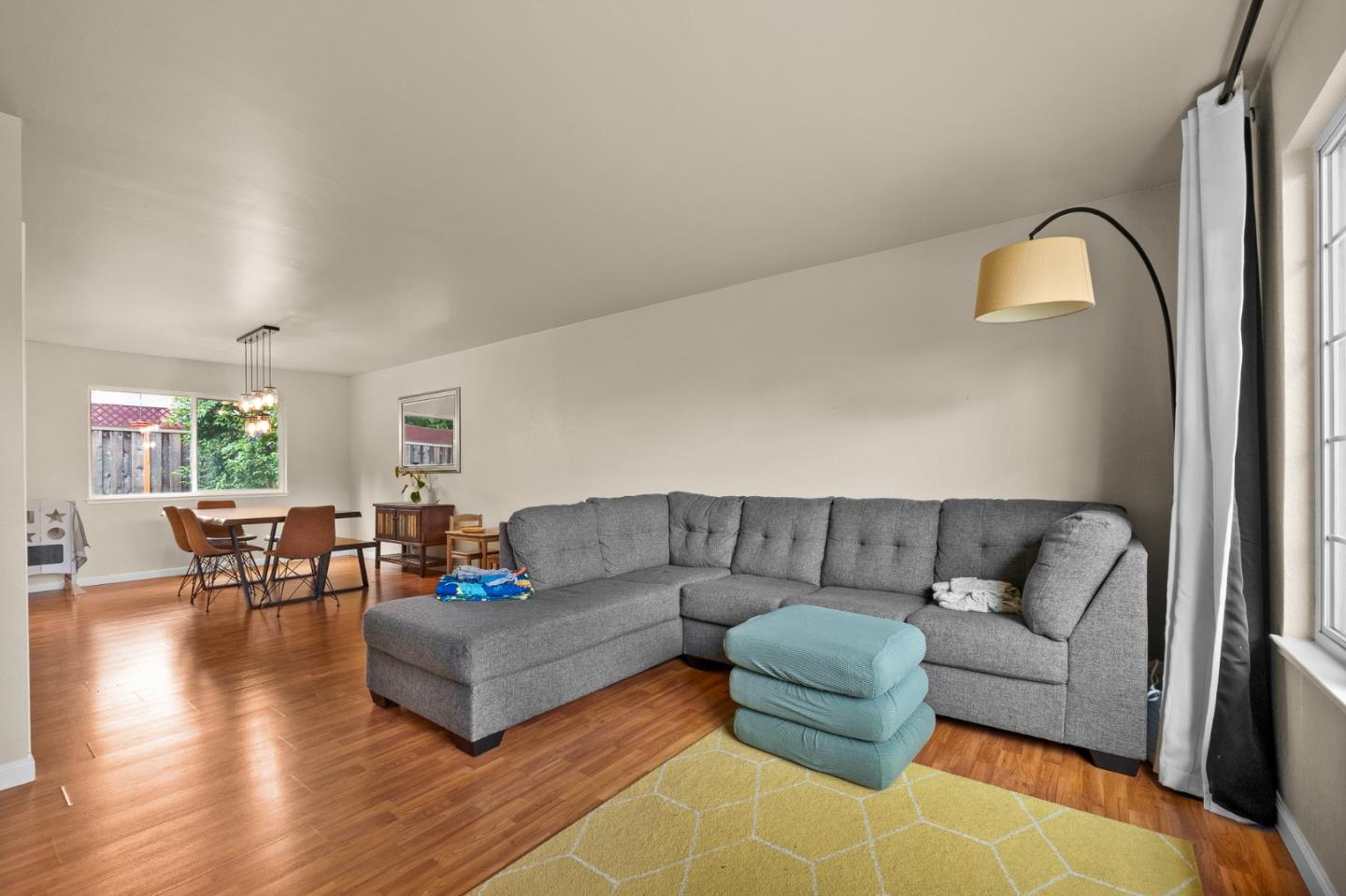 326 El Molino Way