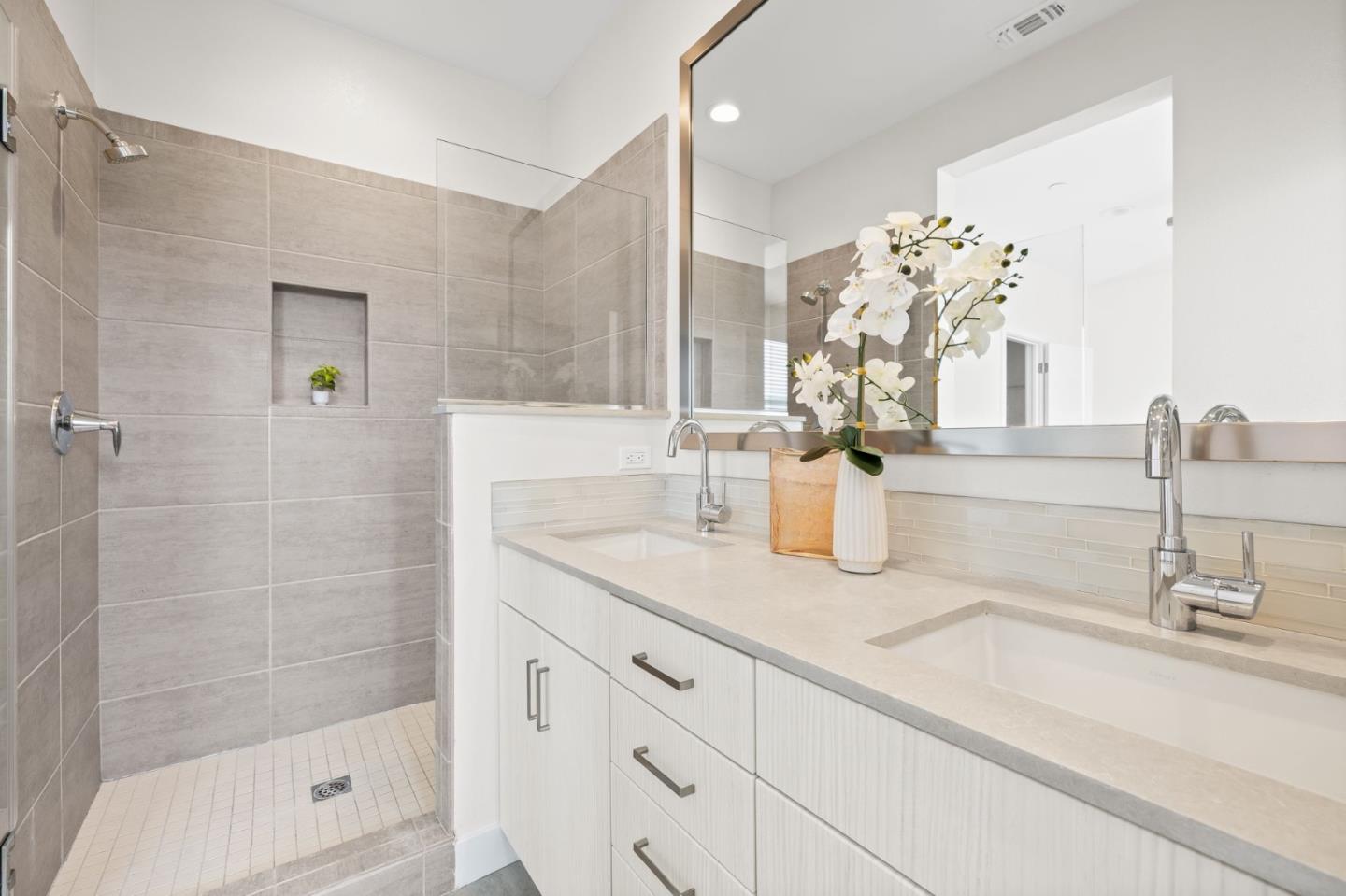 1307 Pullman Way