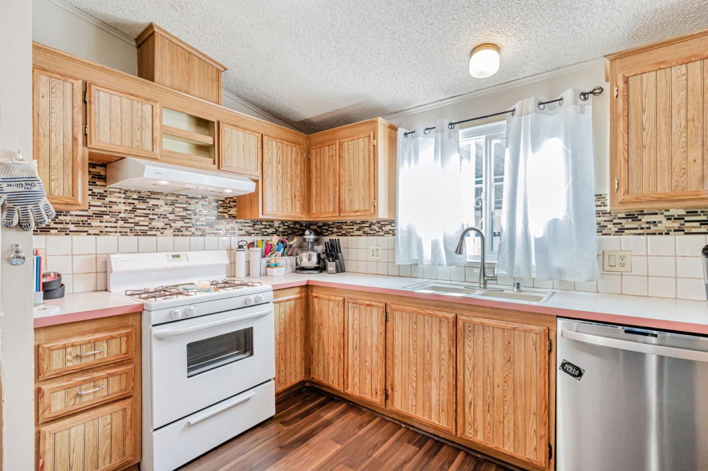 5770 Winfield Boulevard Unit: 17