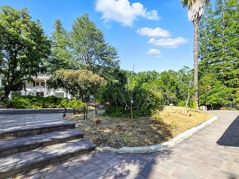 15475 Monte Vista Drive