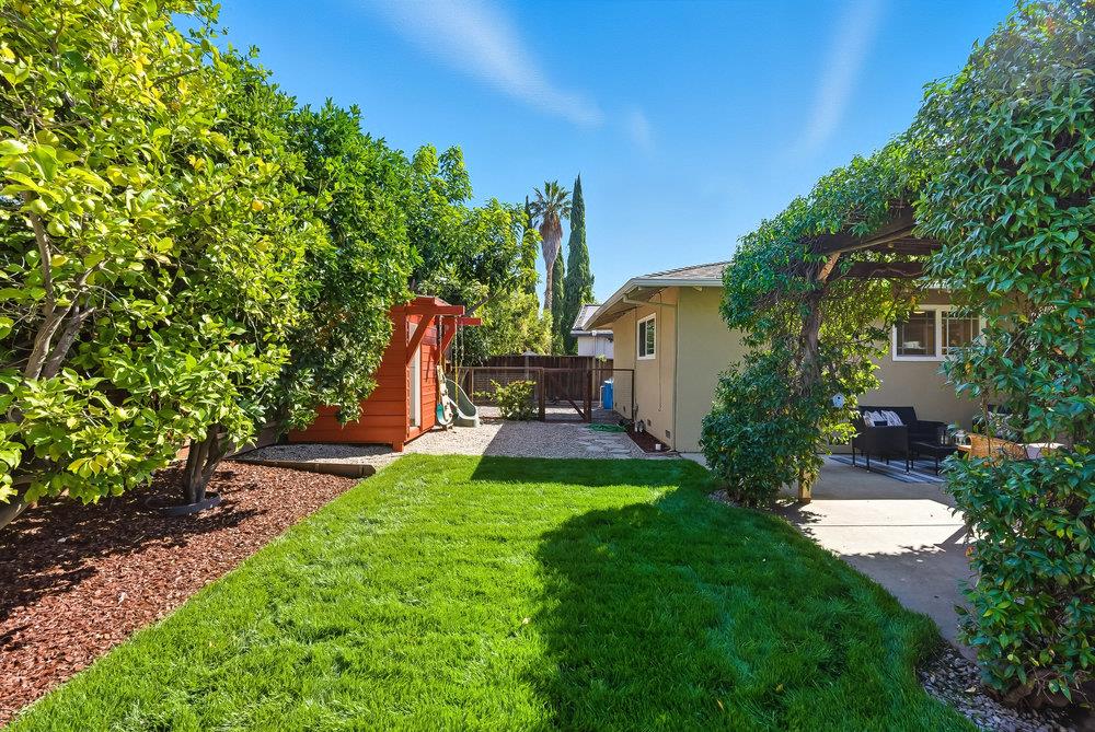 737 Los Huecos Drive