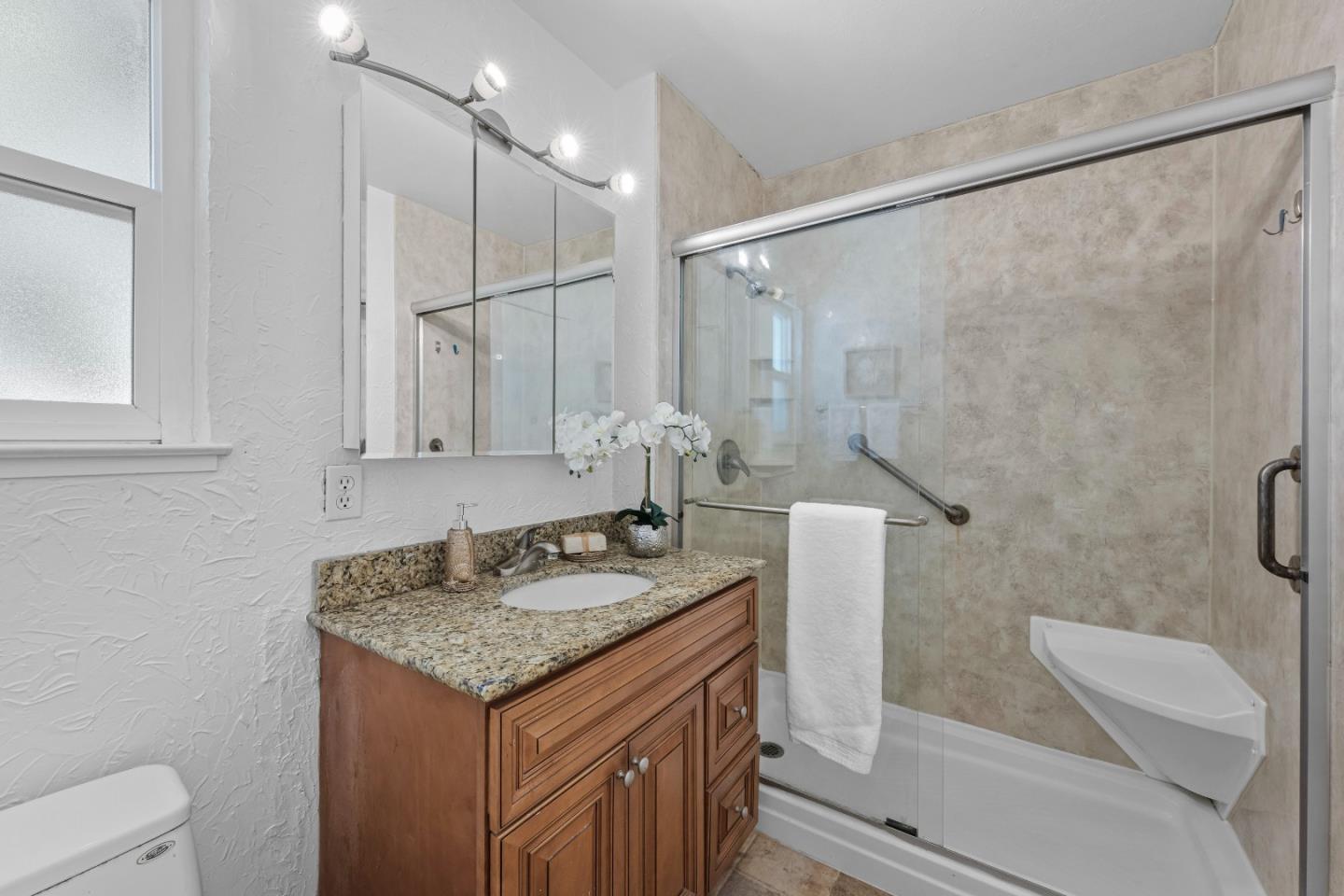 6375 San Anselmo Way