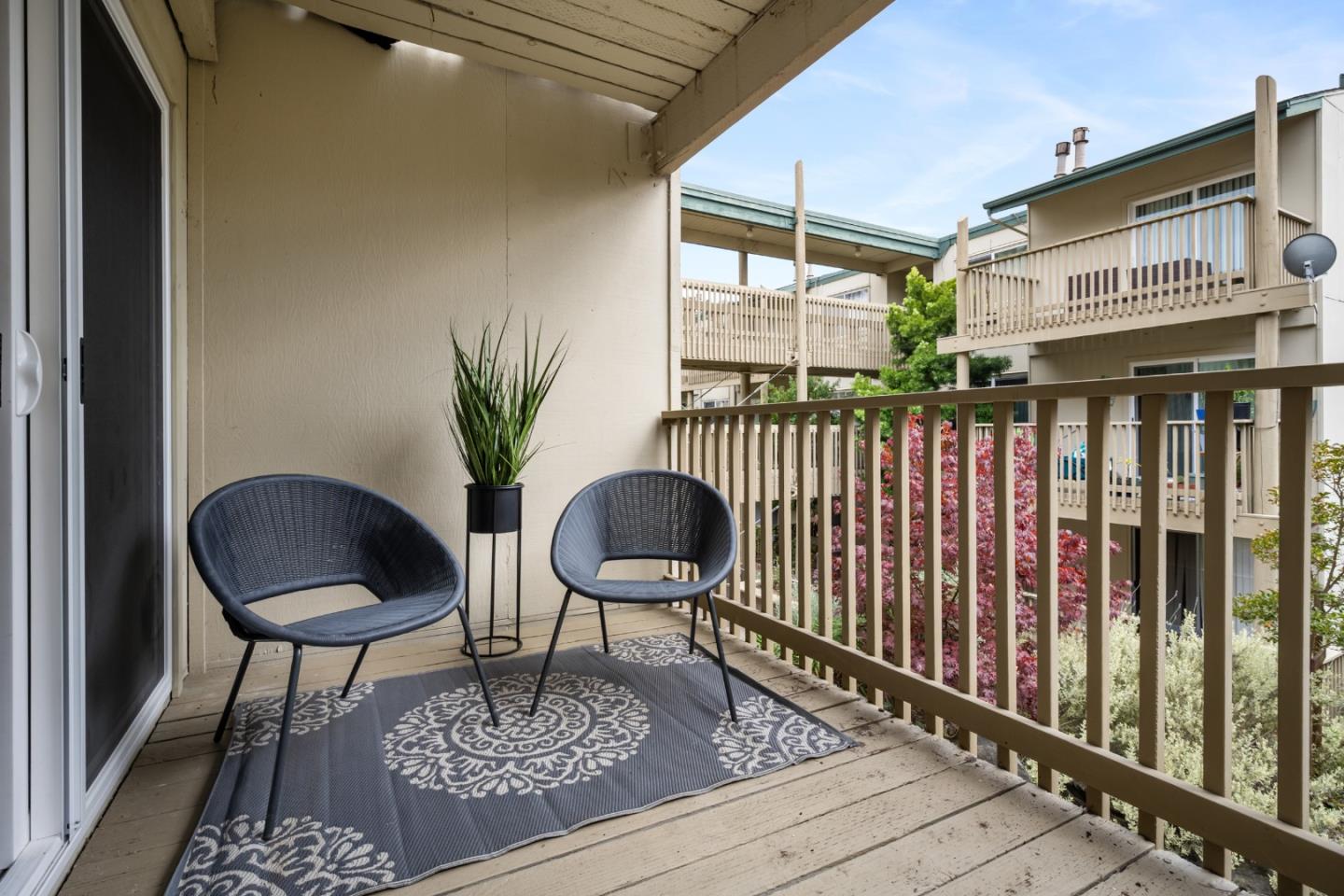 368 Imperial Way 204