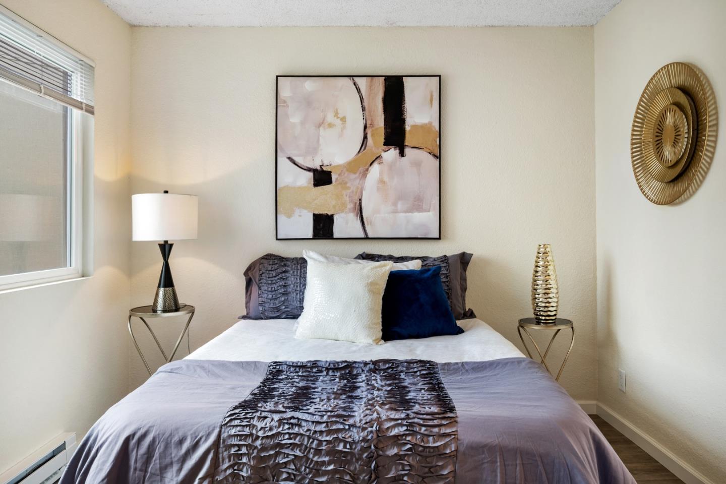 368 Imperial Way 204