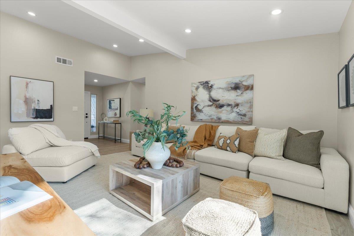 6575 Kaneko Drive