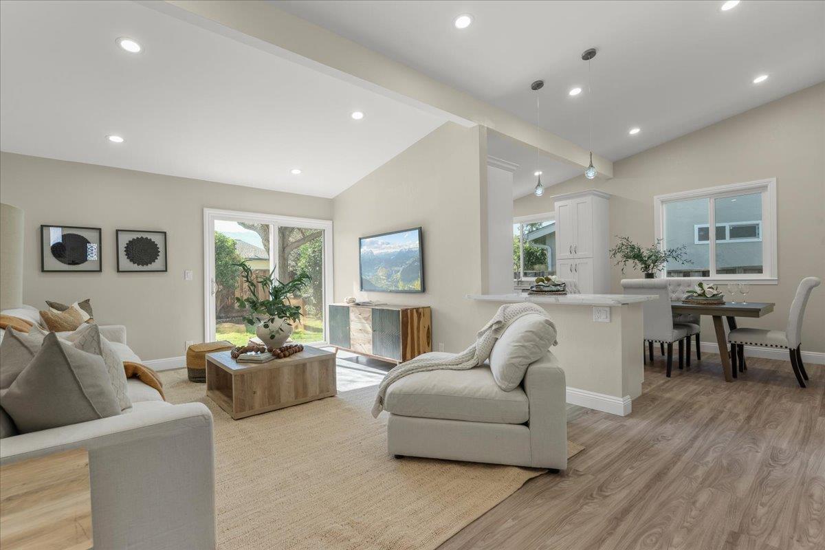 6575 Kaneko Drive
