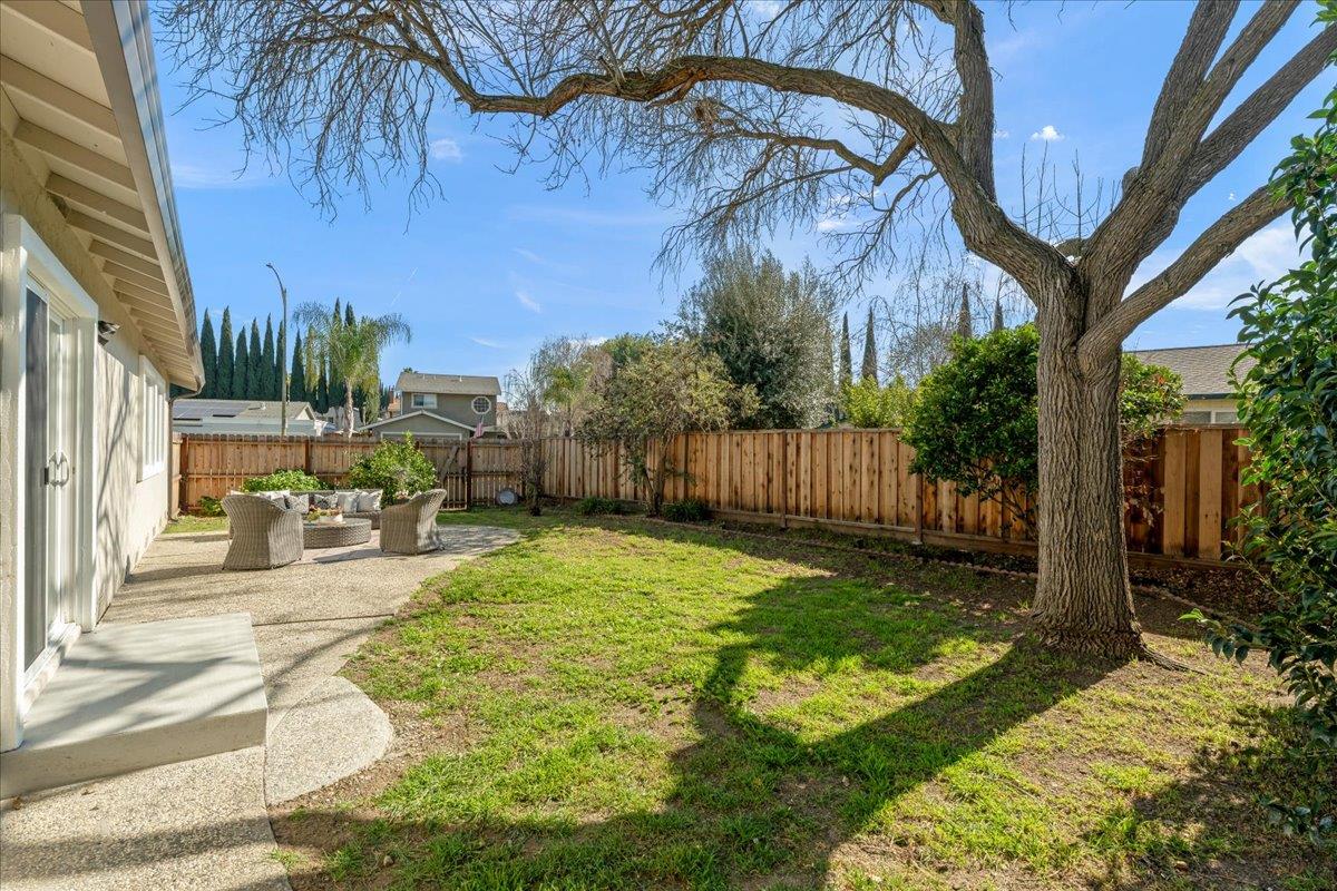 6575 Kaneko Drive