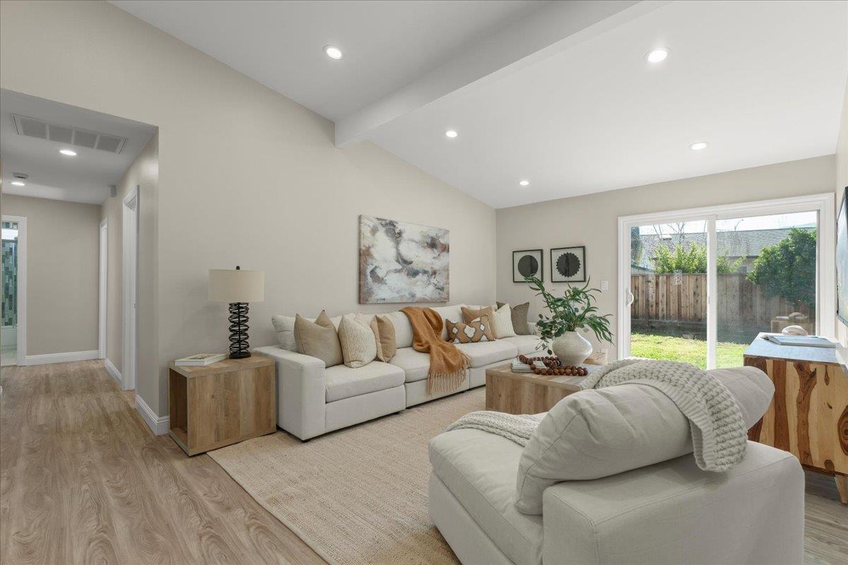 6575 Kaneko Drive