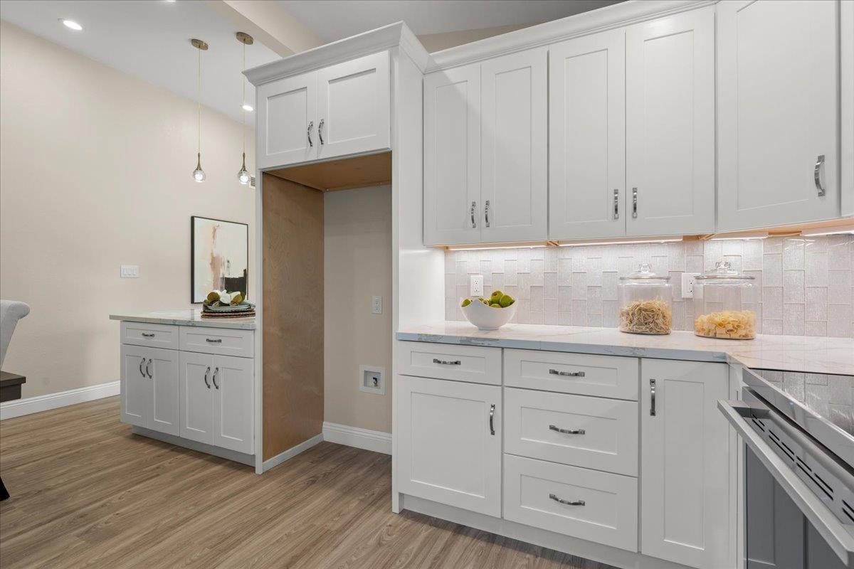 6575 Kaneko Drive
