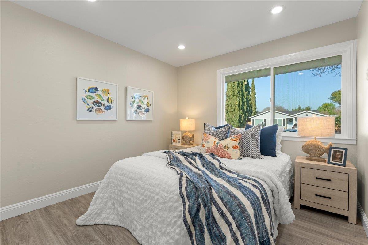 6575 Kaneko Drive