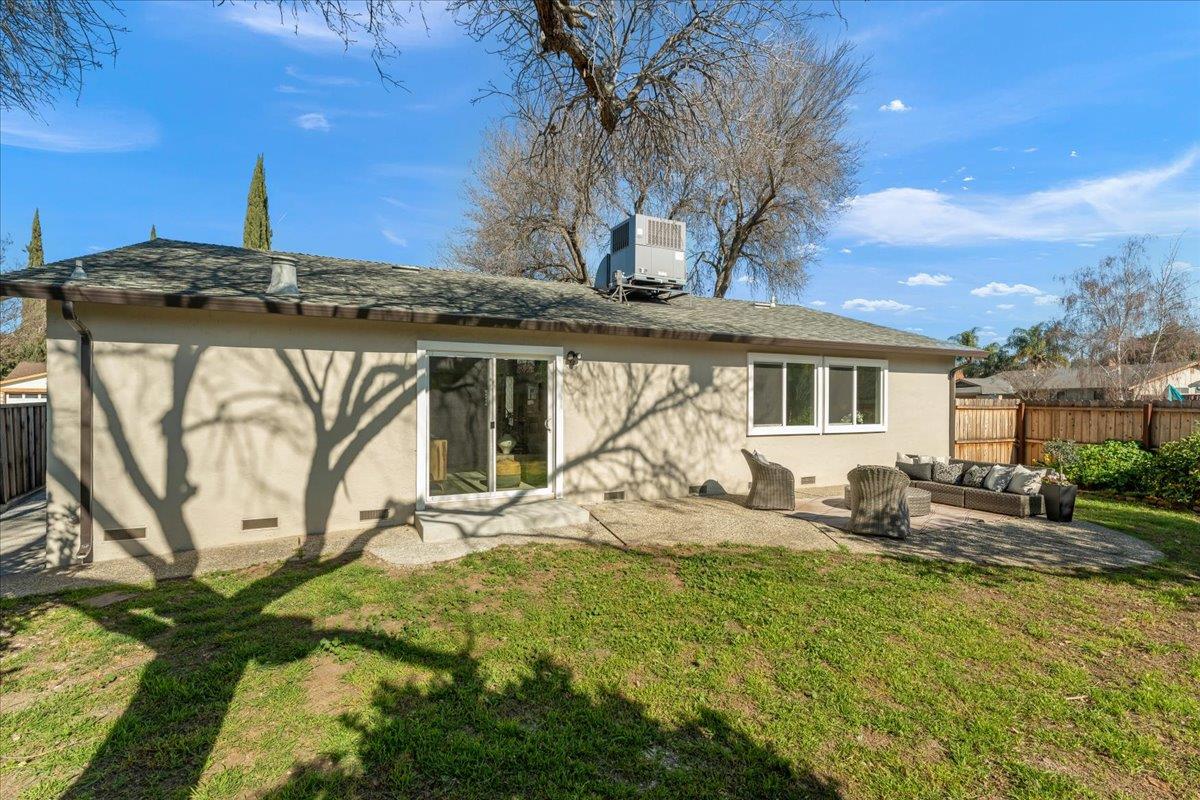 6575 Kaneko Drive