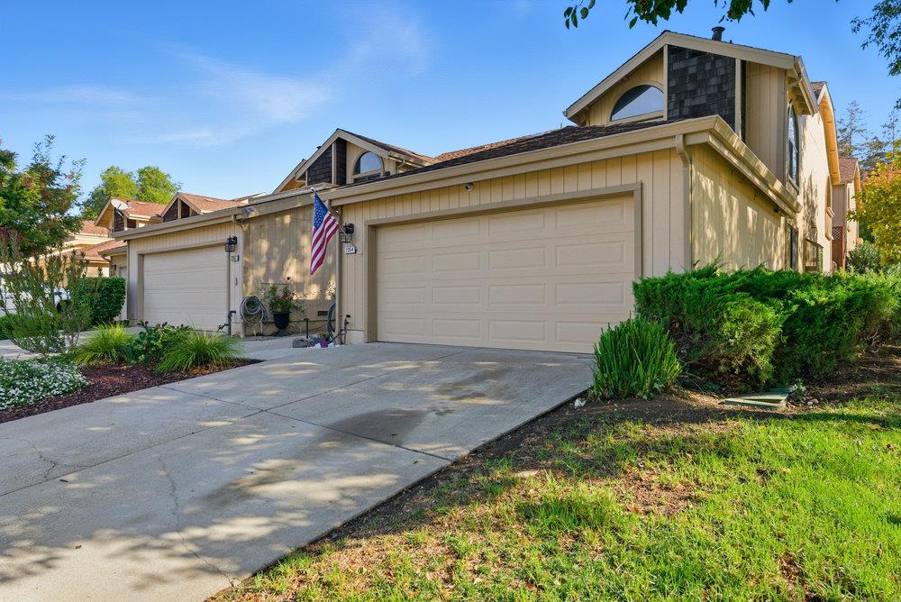 2354 Leptis Circle