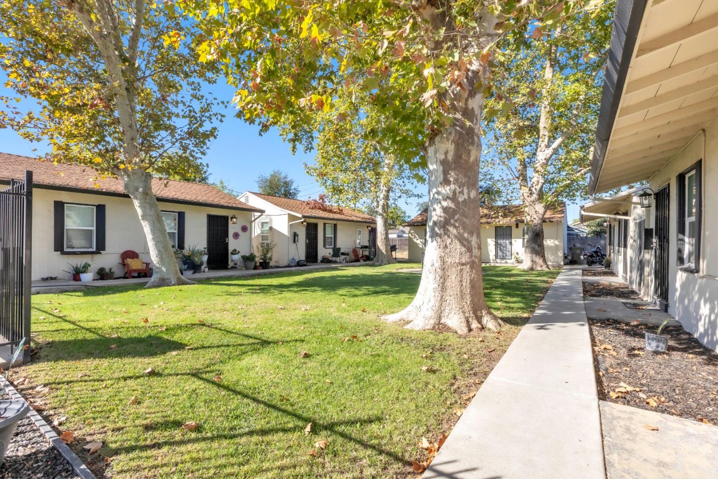 3723 Jasmine Street