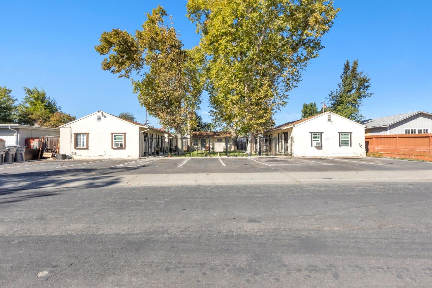 3723 Jasmine Street