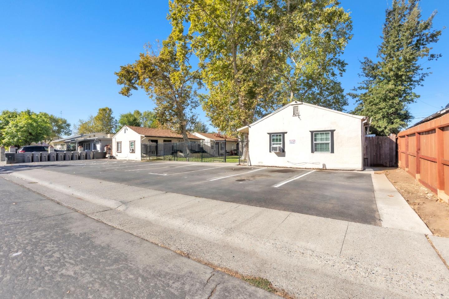 3723 Jasmine Street