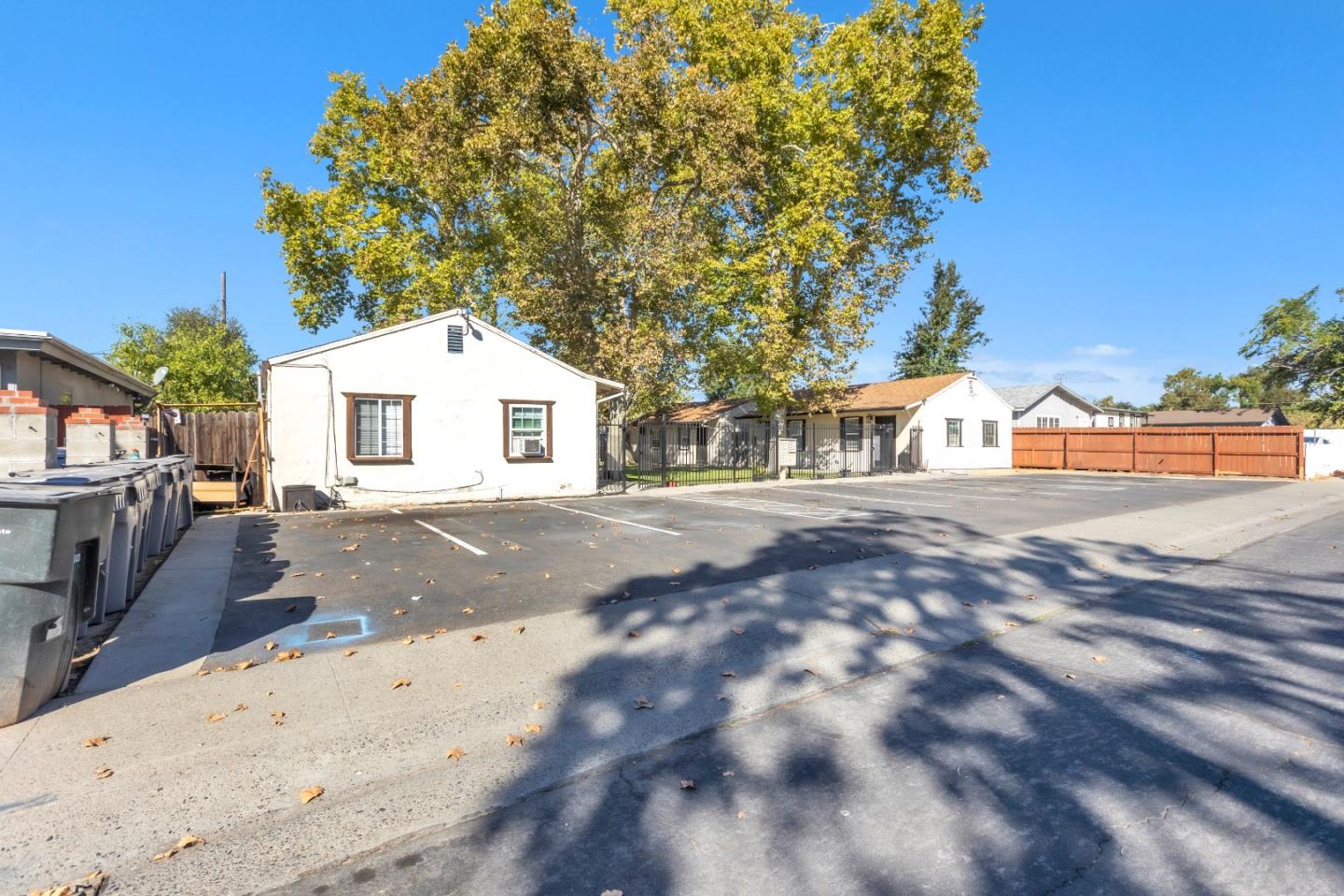 3723 Jasmine Street