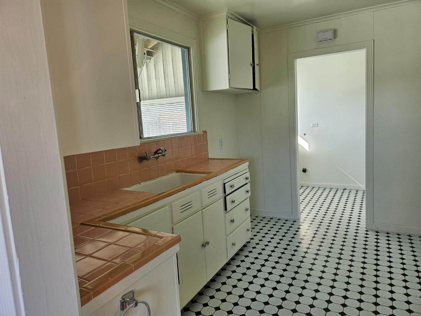 200 Carmelo Lane