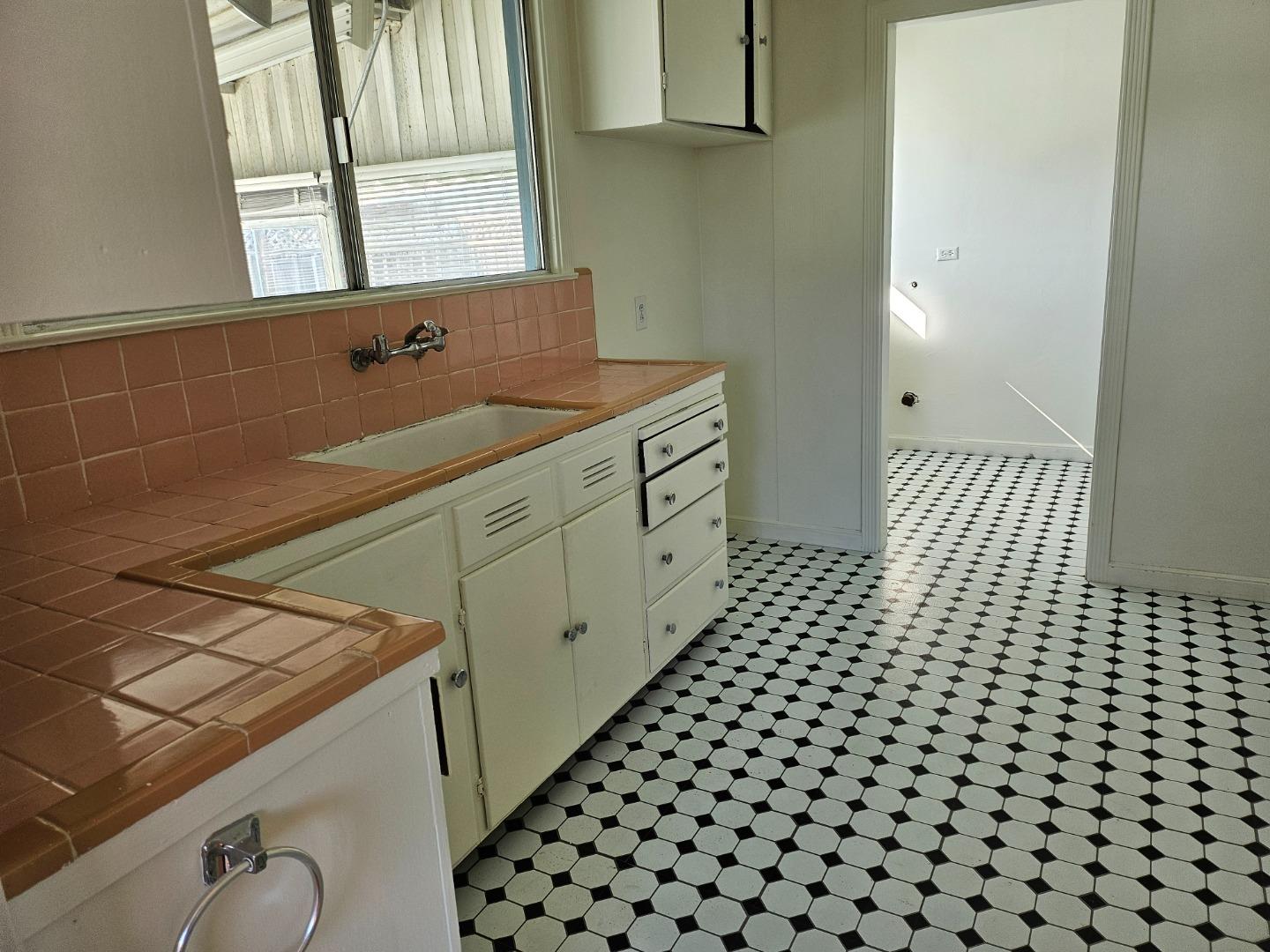 200 Carmelo Lane