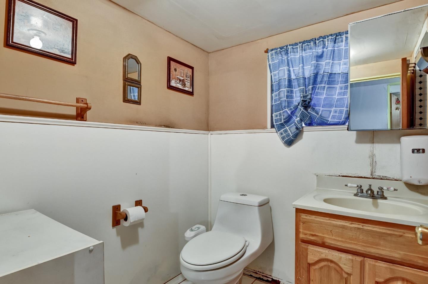 2819 East 23rd Street