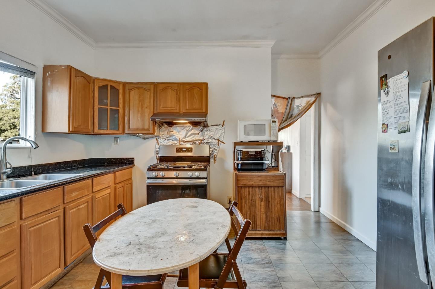 2819 East 23rd Street
