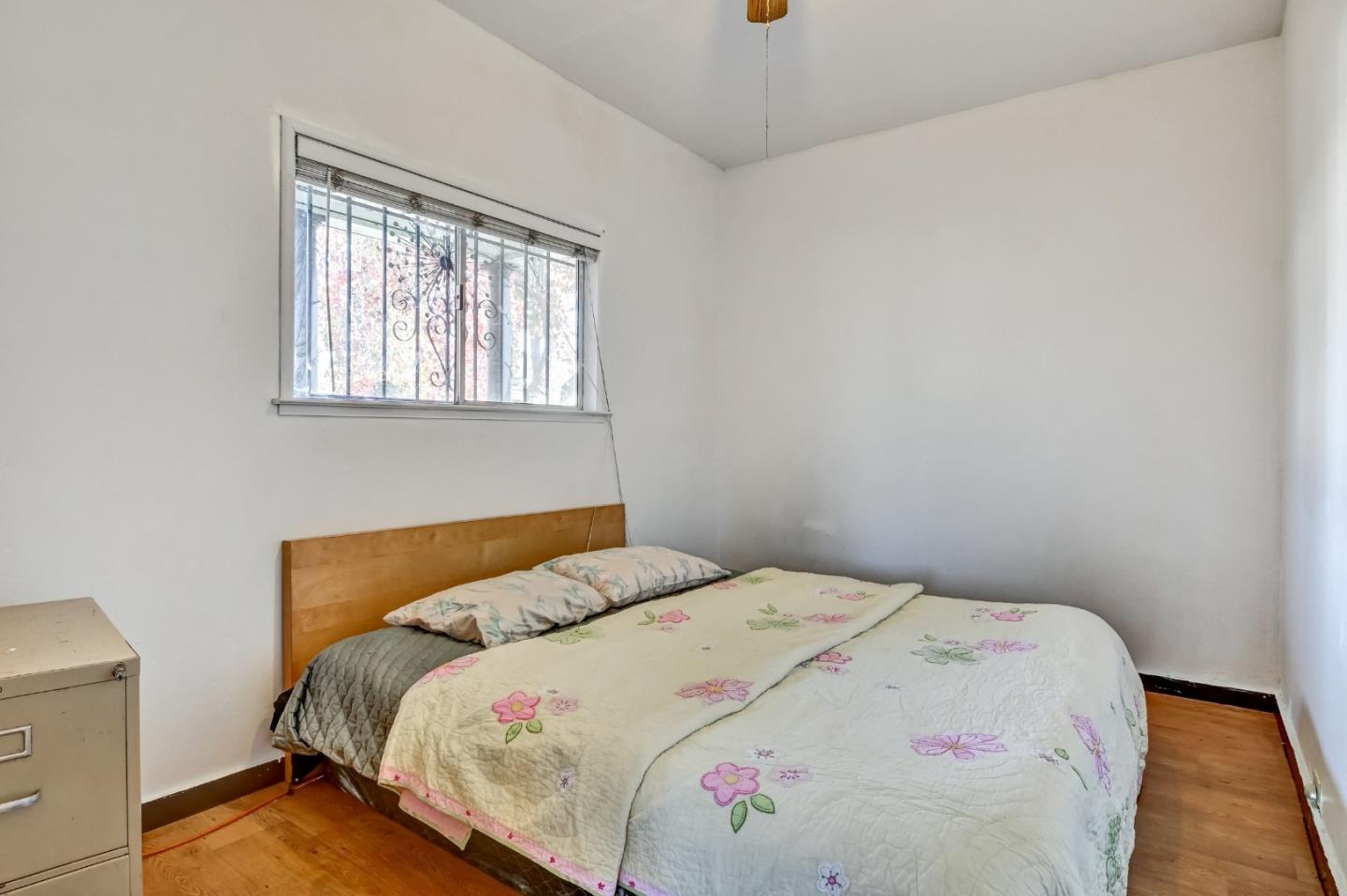 2819 East 23rd Street