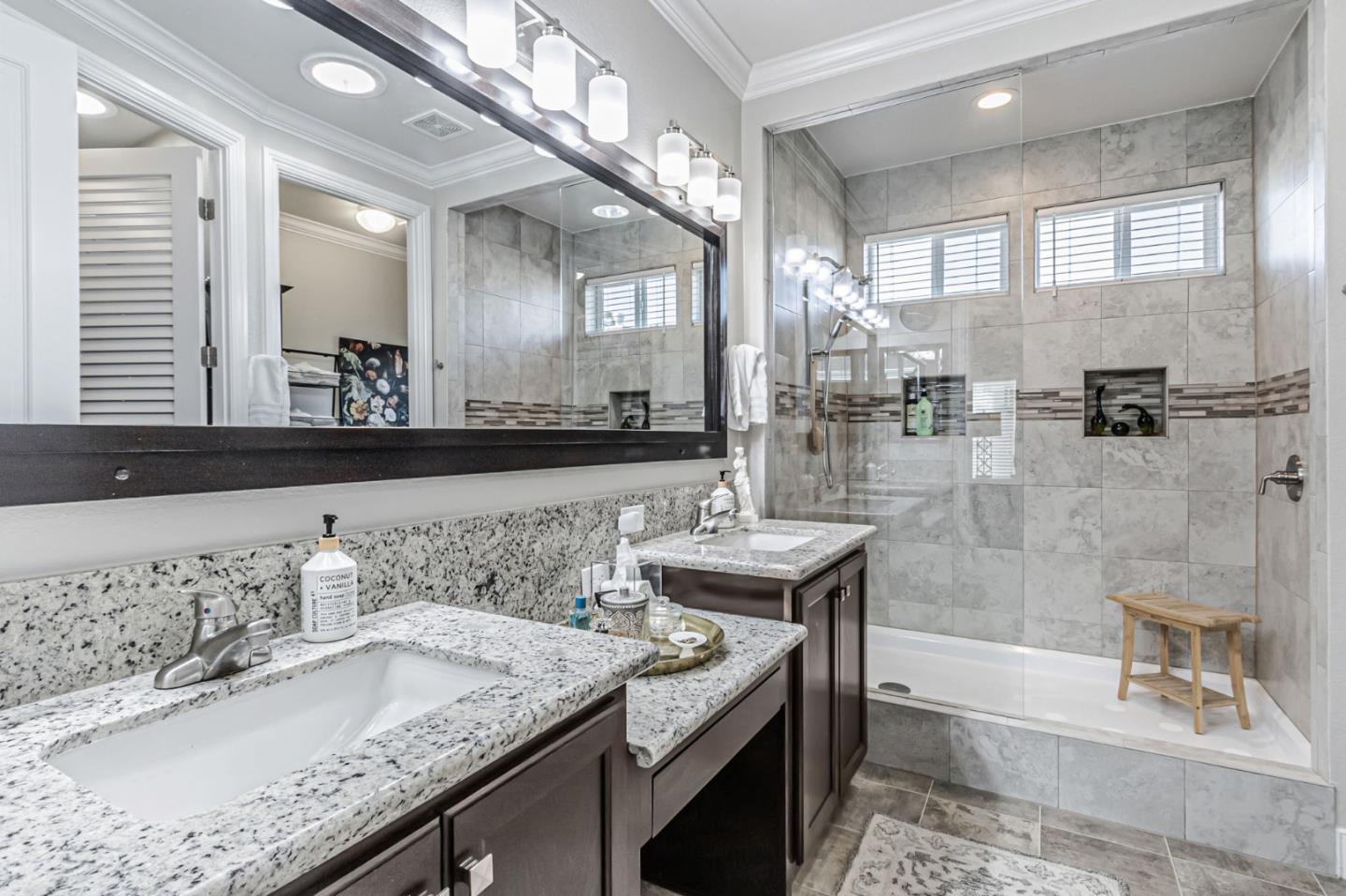 821 Villa Teresa Way Unit: 821
