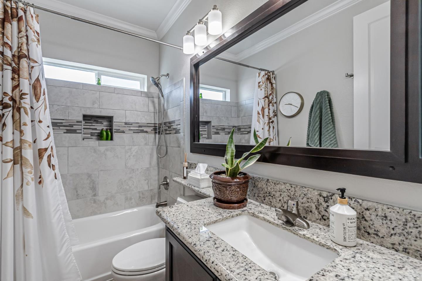 821 Villa Teresa Way Unit: 821